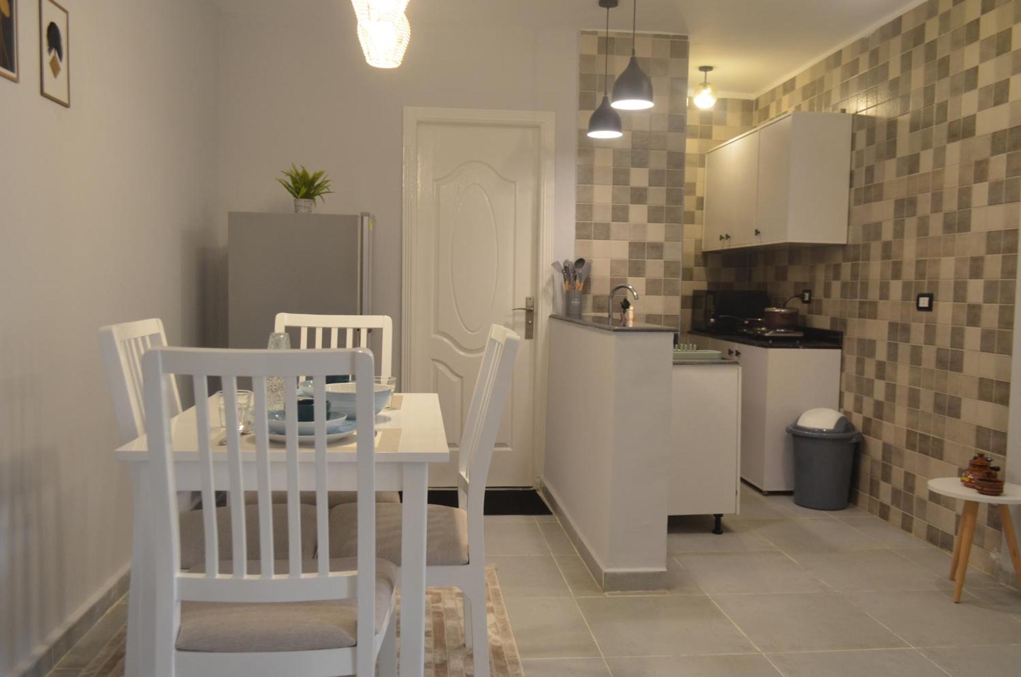 Sunny Haven 1br Near Airport Apartmán *